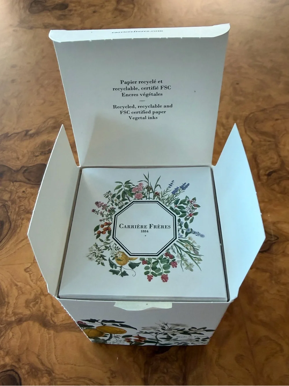 Carrière Frères Tiare (Gardenia Tahitensis) Luxury Candle - 6.5 oz NEW